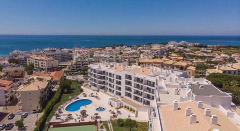 Rental apartment with pool in Albufeira