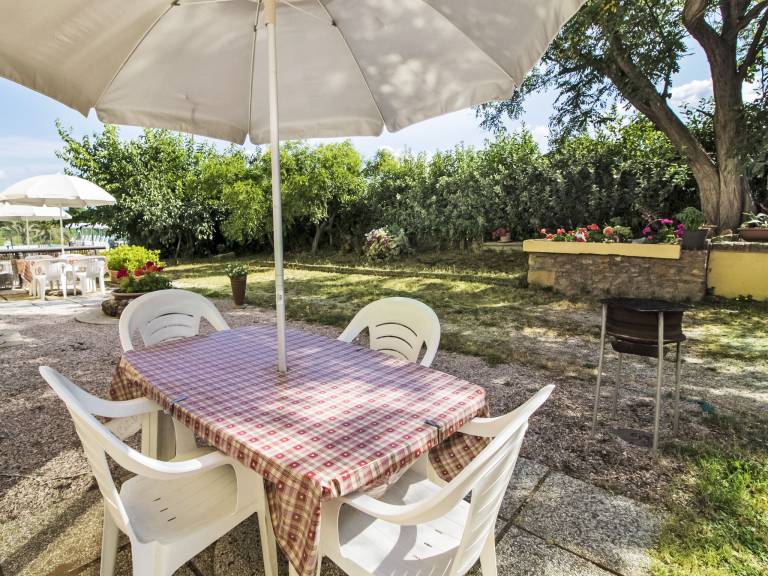Rental apartment with pool & yard | Pets allowed — photo 4