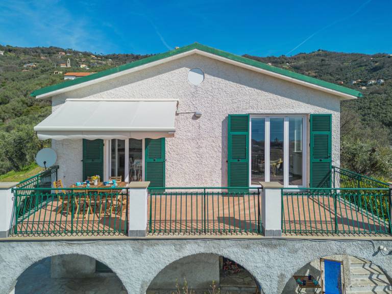 House with yard & terrace | Sea view — photo 3