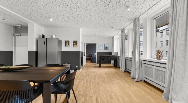 Apartment with 5 rooms for 12 persons — photo 3