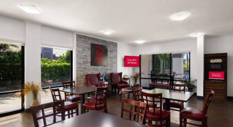 Red Roof Inn Kingsland — photo 5