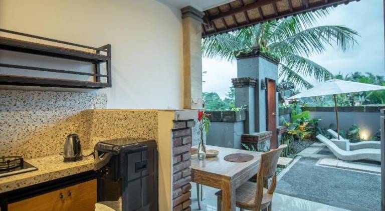 Apartment with garden, terrace & pool | Pet-friendly — photo 5