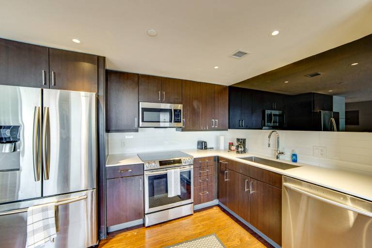 Walkable Dallas Unit Near Deep Ellum, Pets Welcome — photo 2