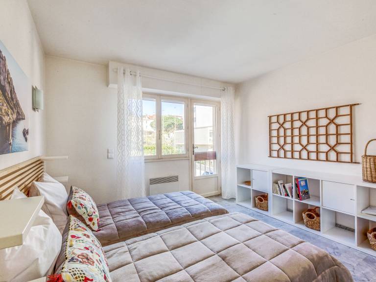 Fully equipped apartment with terrace | Sea view | Next to the beach | Pets are welcome — photo 4