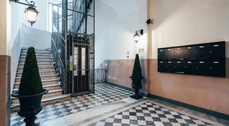 Holiday apartment with jacuzzi | Near Two Towers — photo 3