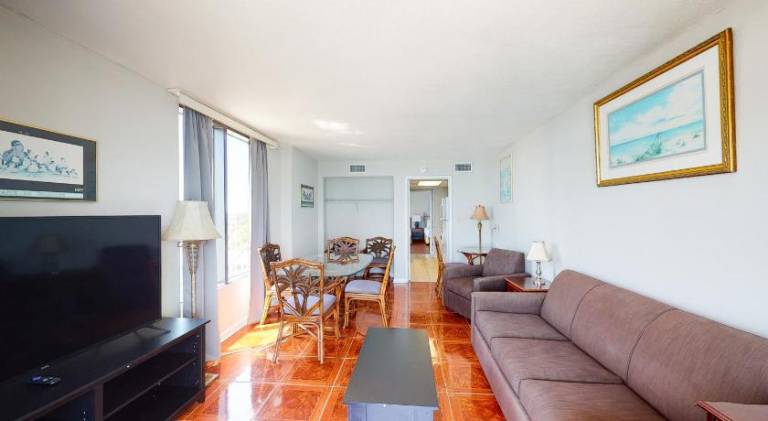 Serviced apartment with jacuzzi & pool in Myrtle Beach, SC