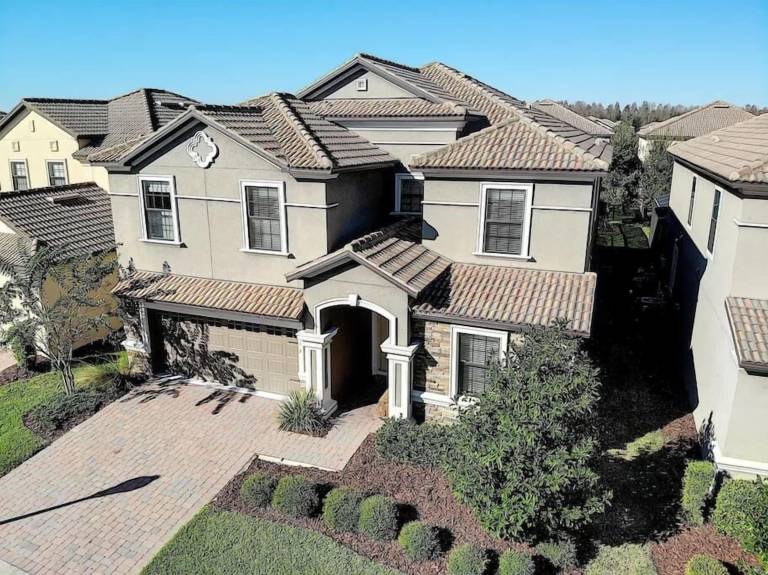 House Four Corners