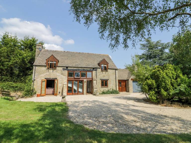 Cottage North Leigh