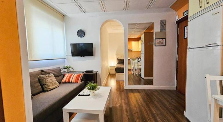Charming apartment | Near Royal Palace of Madrid | Pets are welcome — photo 2