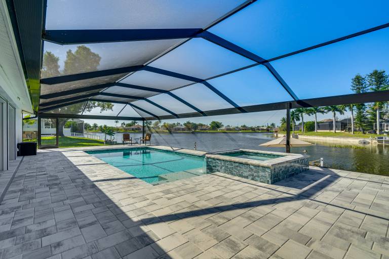 Waterfront Cape Coral Gem w Lanai Pool & Dock