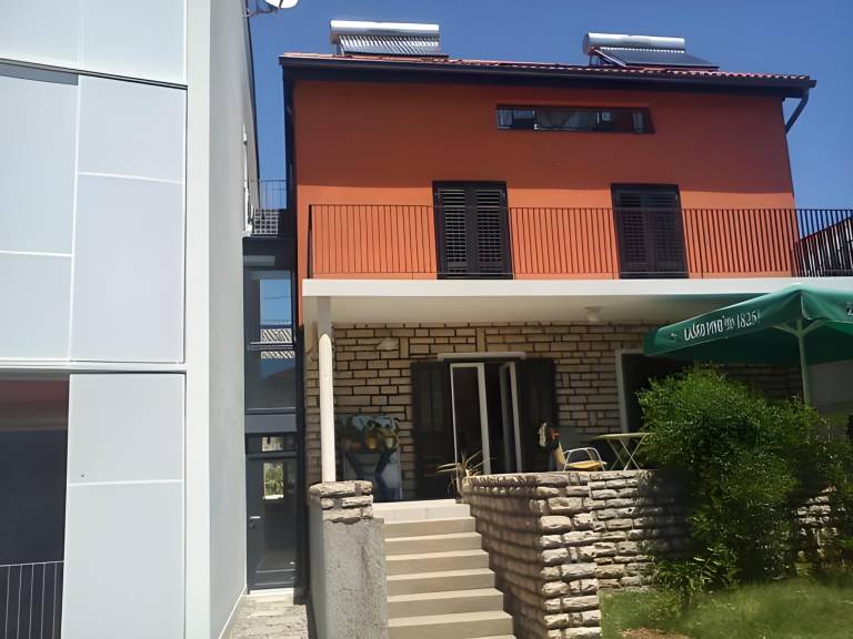 Number 5 in Biograd na Moru