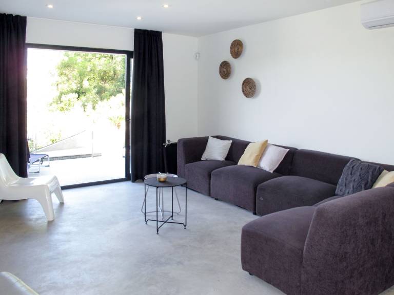 Fully equipped spacious house with private pool & terrace | Sea view | Beach nearby | Pets allowed — photo 5
