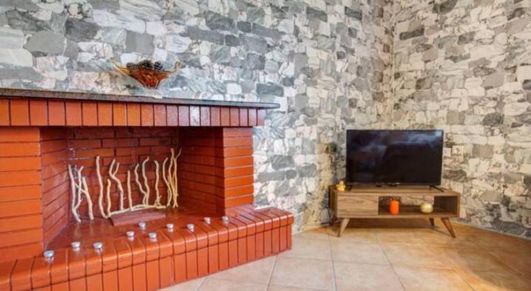 Emilio Village House — photo 5