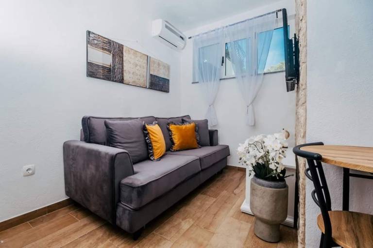 Holiday apartment with patio & grill | Sea view — photo 4