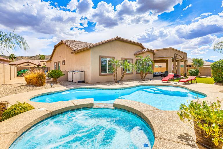 House  Vaquero Estates