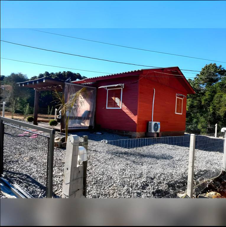 Lodge with yard in Gramado