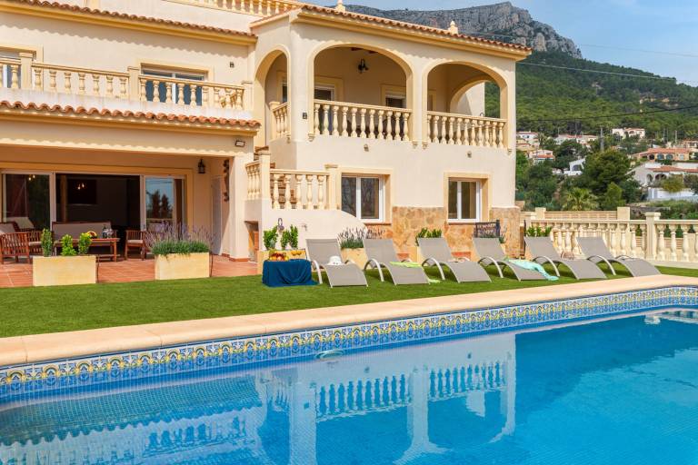 Fully equipped villa with private pool, barbecue & terrace | Pets allowed — photo 4