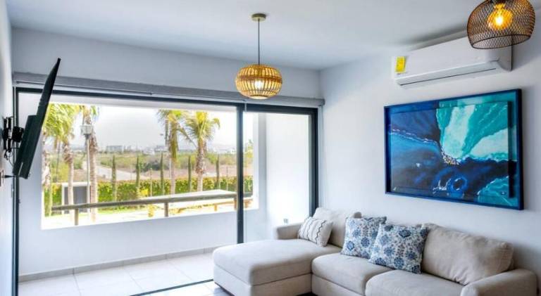 Rental apartment with jacuzzi & pool in Mazatlán