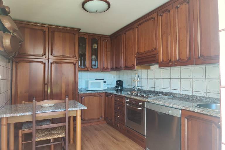 Fully equipped vacation home with private pool | Pet-friendly — photo 4