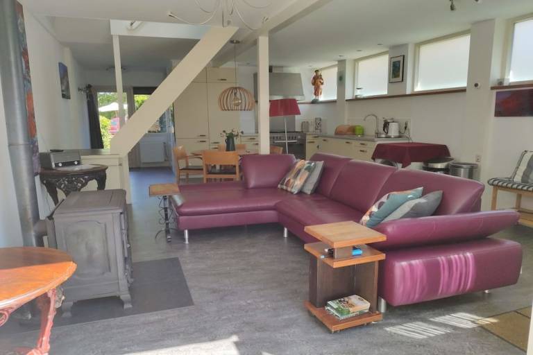 House with yard | Pet-friendly — photo 3