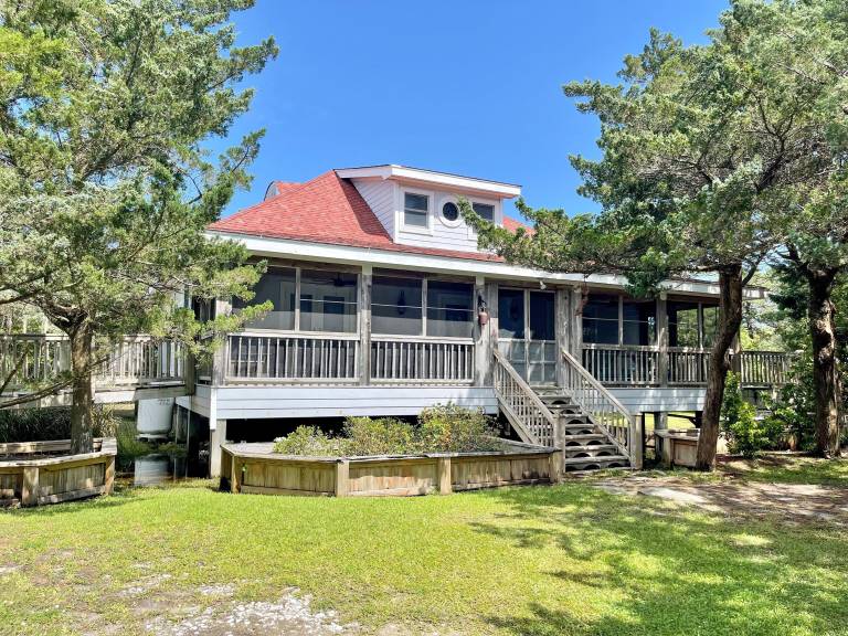House  Ocracoke