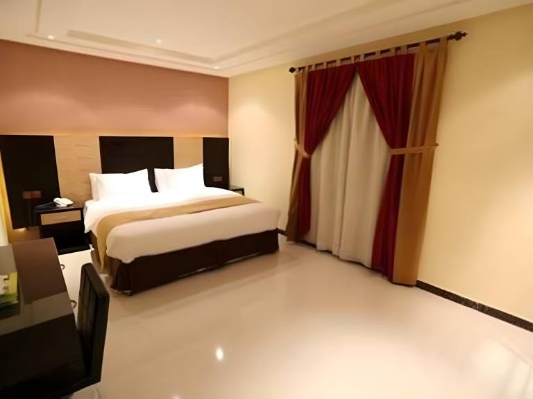Apartment with patio in Riyadh
