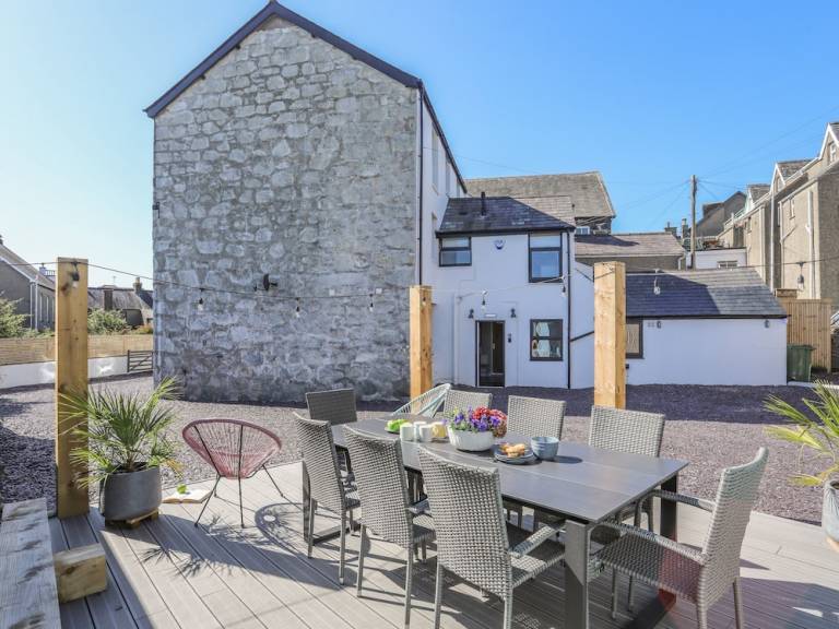 Cottage  Criccieth