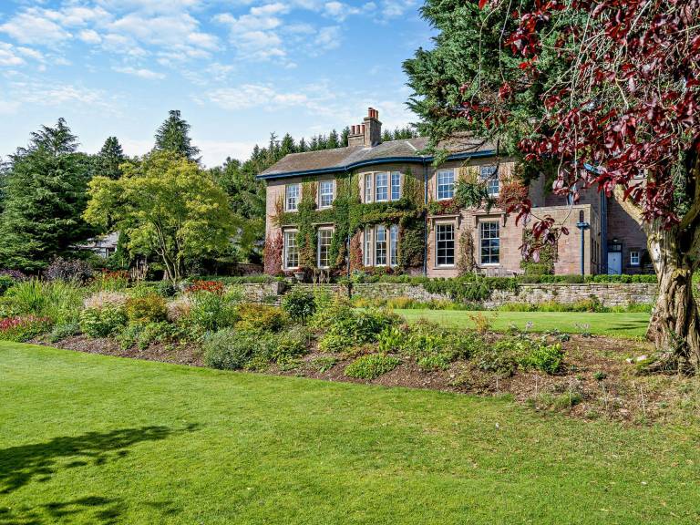 Cottage  Blairgowrie