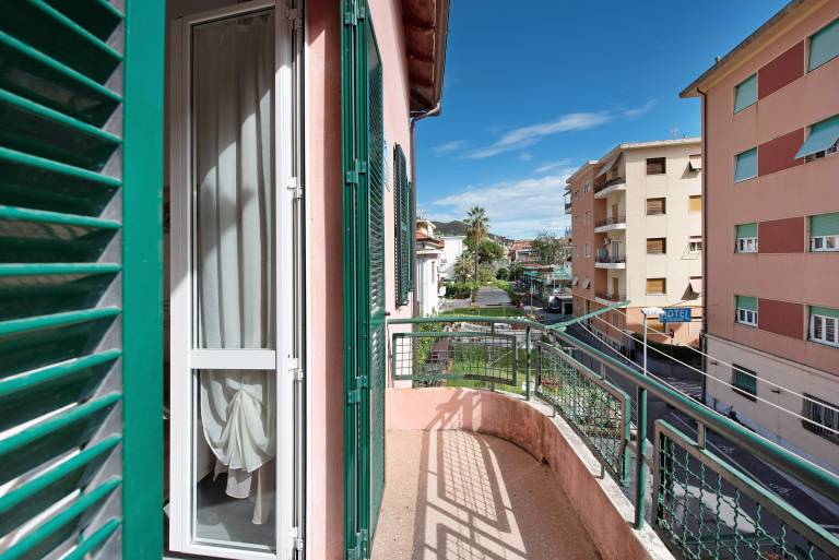 Family-friendly rental apartment | Close to the beach | Dogs allowed in Varazze