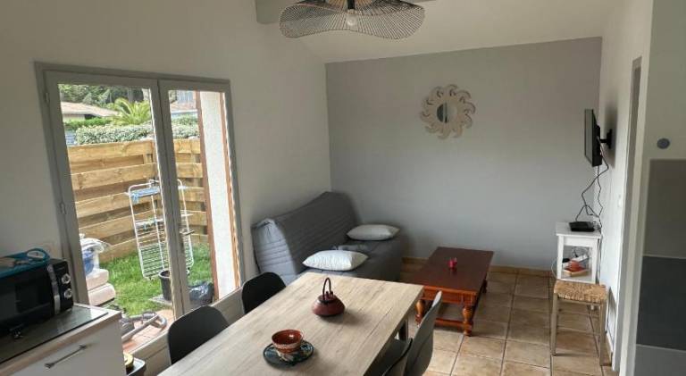Apartment with 1 room for 4 persons — photo 2