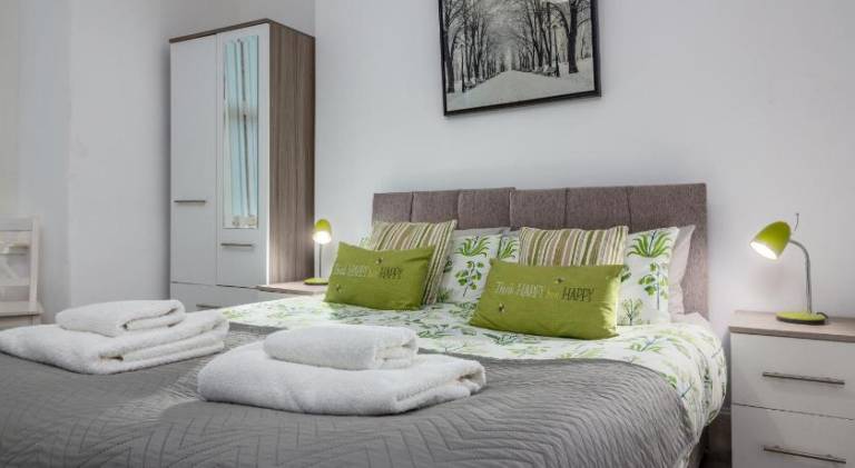 Holiday apartment with 3 rooms for 5 persons in Dundee