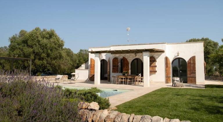 Fully equipped pleasant villa with patio, BBQ & private pool | Pets allowed in Cisternino