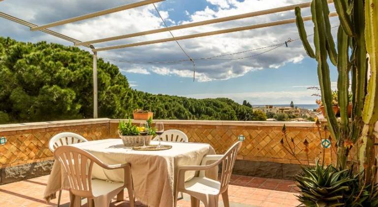 Holiday apartment with 2 rooms for 5 persons — photo 3