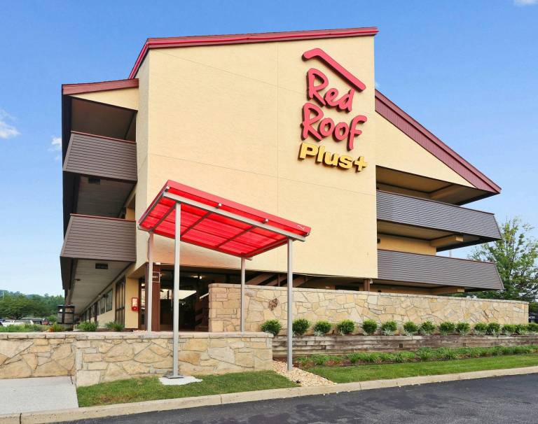 Red Roof PLUS Baltimore North - Timonium — photo 4