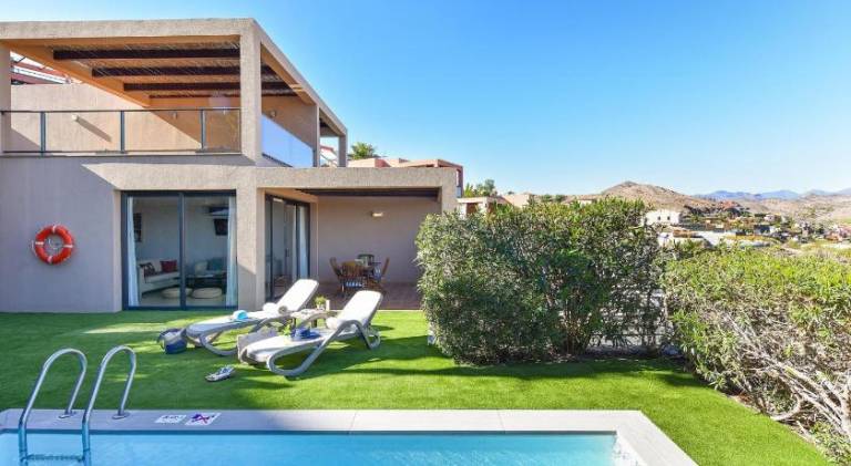 Villa with barbecue, private pool & terrace | Suitable for remote work in San Bartolomé de Tirajana