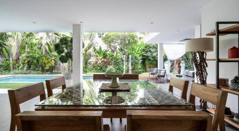 Villa with pool — photo 3