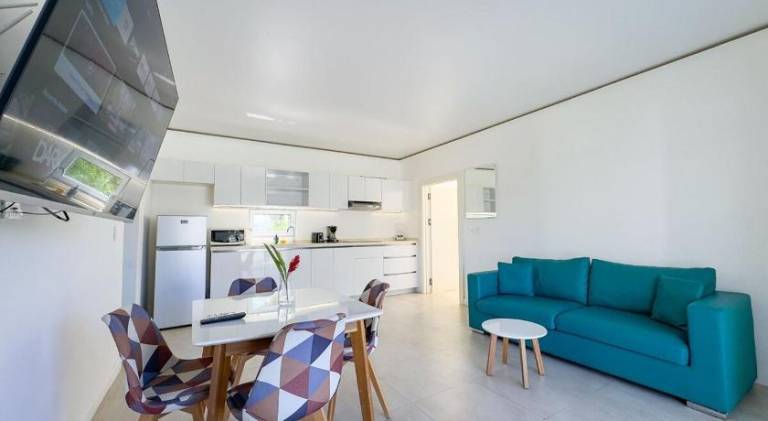Rental apartment with pool — photo 2