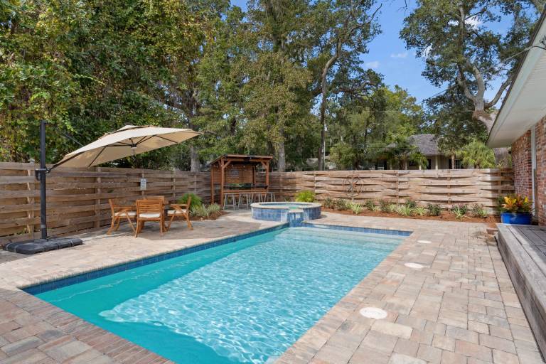 Relax-N-Sea - 524 Bartow Street — photo 2