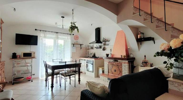 House with 3 rooms for 7 persons in L'Aquila