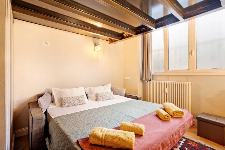 Apartment with terrace & fast internet | Next to Santa Maria delle Grazie — photo 2