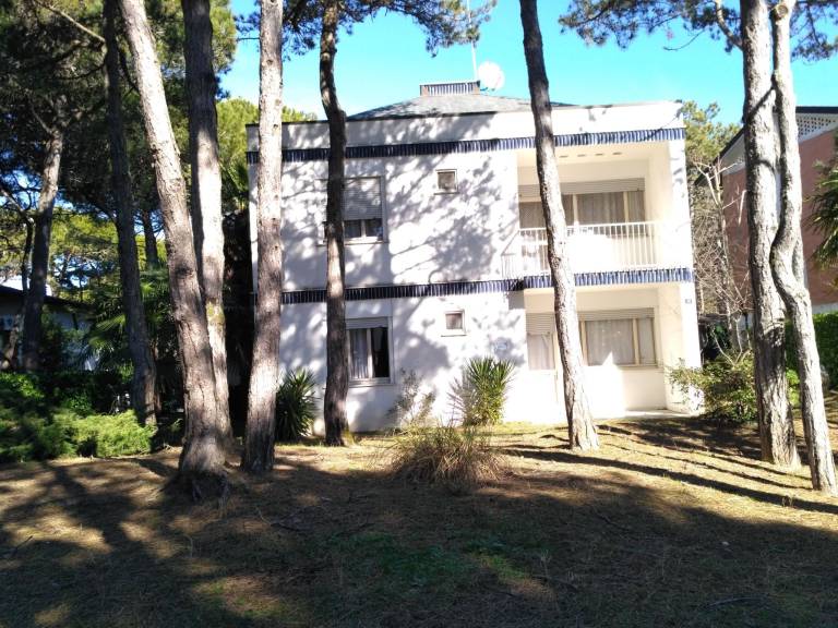 Rental apartment with yard & terrace in Udine