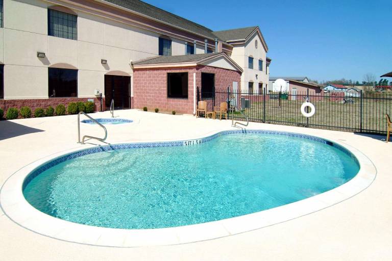 Comfort Suites Idabel — photo 4