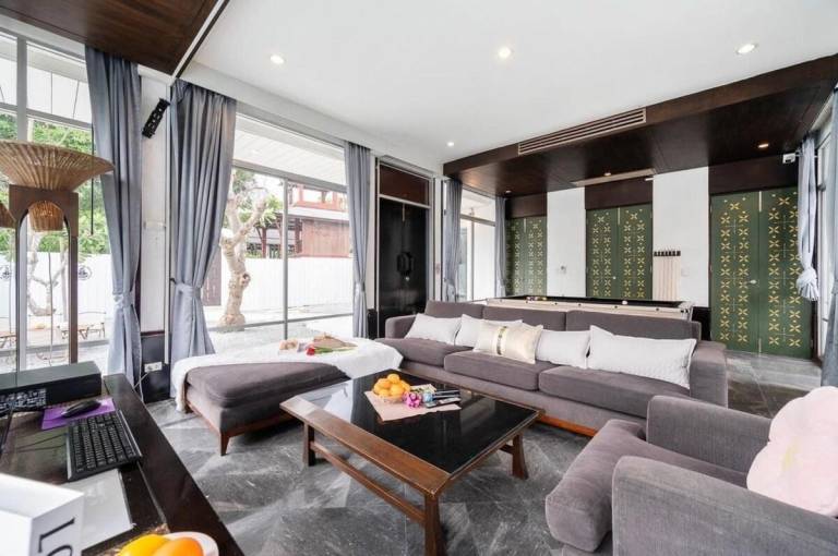 Charming villa with pool, garden & grill | Pets are welcome — photo 3