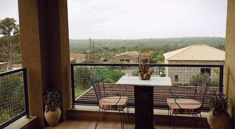 Villa with grill, garden & patio — photo 5