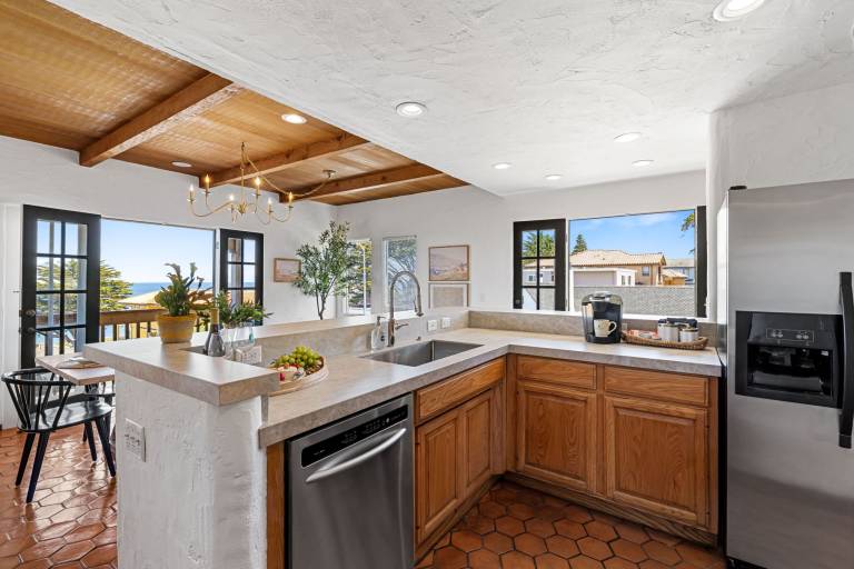 3263 Villa by the Sea — photo 3