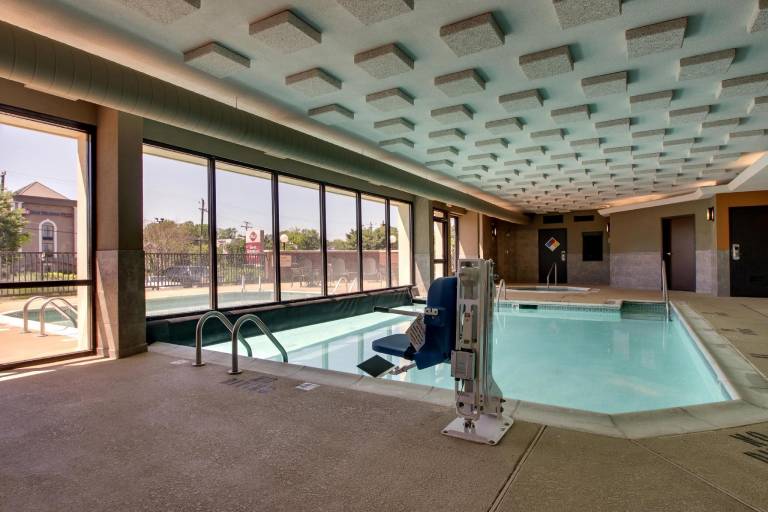 Drury Inn & Suites Greensboro — photo 2
