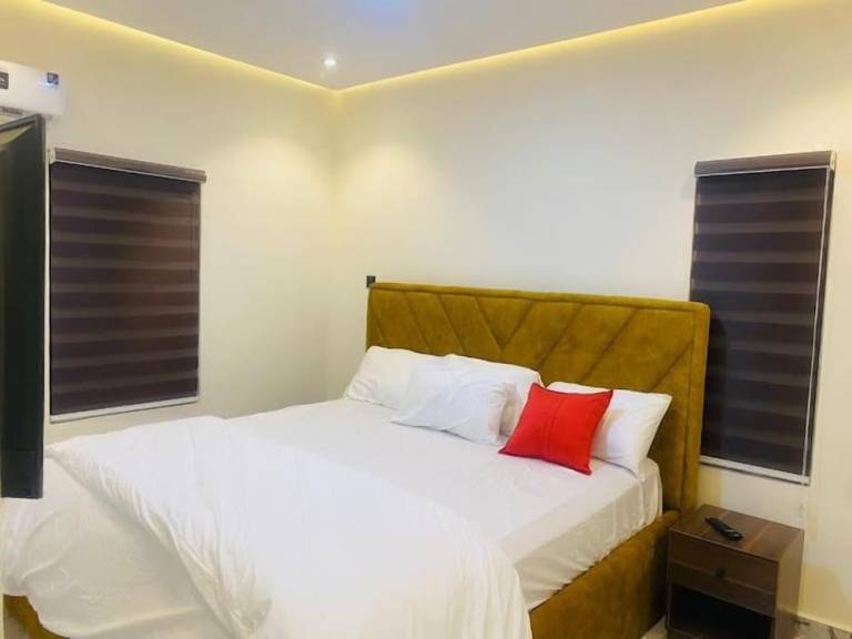 Apartment  Isolo