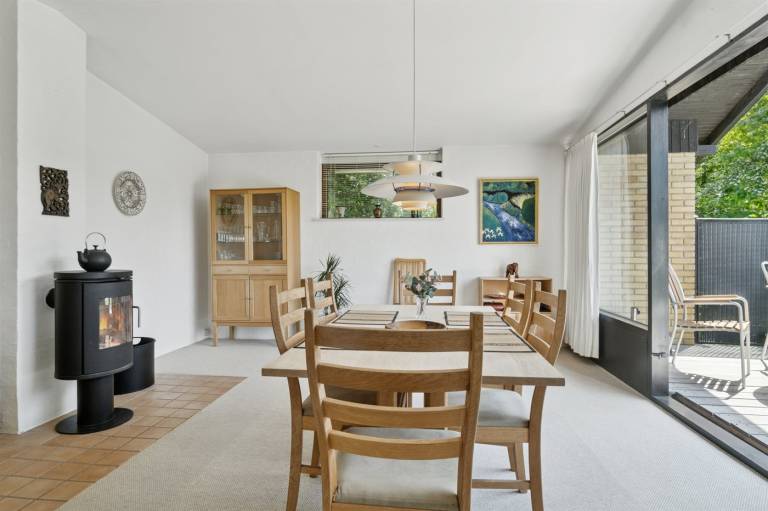House with terrace & barbecue — photo 3