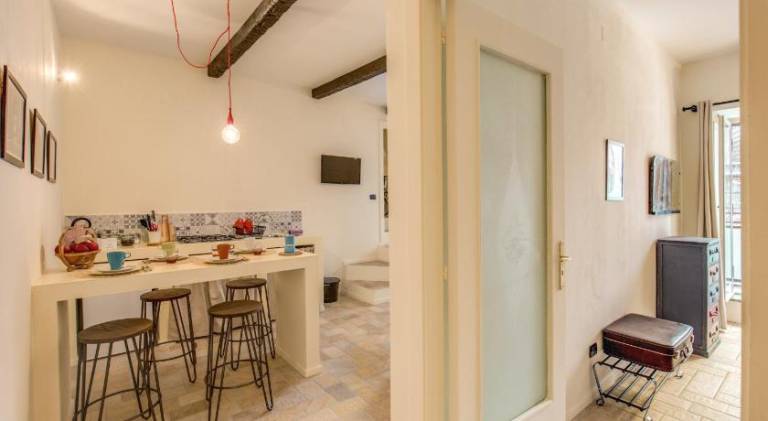 Vacation home | Close to Naples Cathedral — photo 3