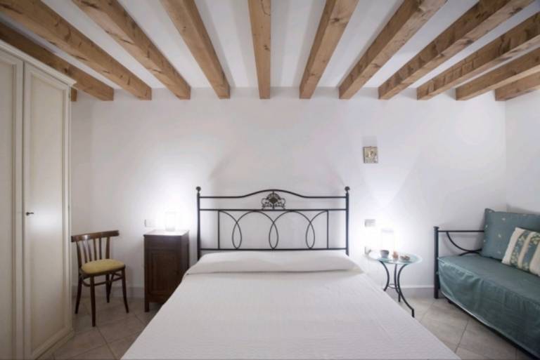 Apartment with yard | Close to Rialto Bridge | Pet-friendly — photo 4
